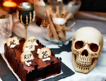 Halloween cake 682 350