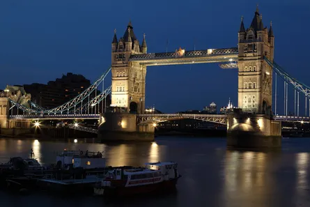 London bridge at night